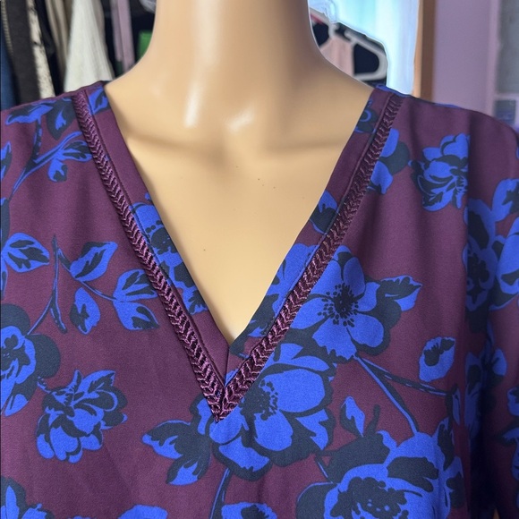 41 Hawthorn Floral Blue and Purple Women's blouse size large - Picture 6 of 7